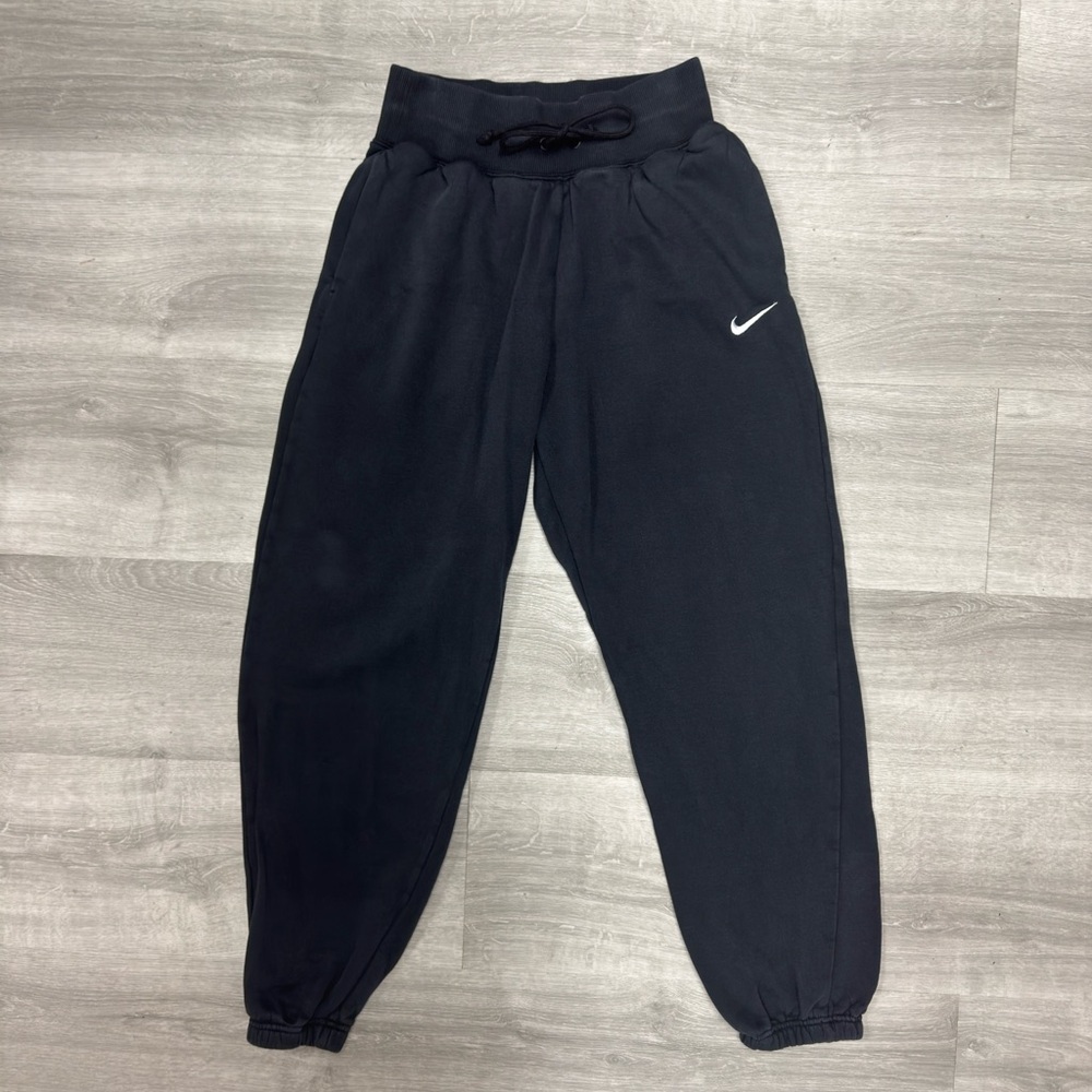 ☘️Nike Black Sweatpants Size XS Womens